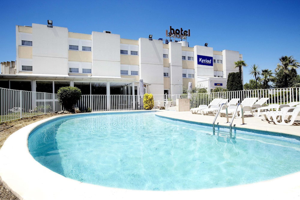 Hotel Kyriad Toulon - Hyeres - La Garde