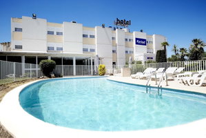 Hotel Kyriad Toulon - Hyeres - La Garde cazare Lagarde-Enval