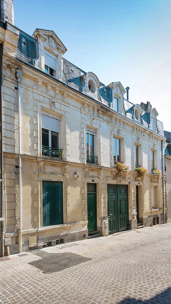 Hotel Gerard Lefeuvre