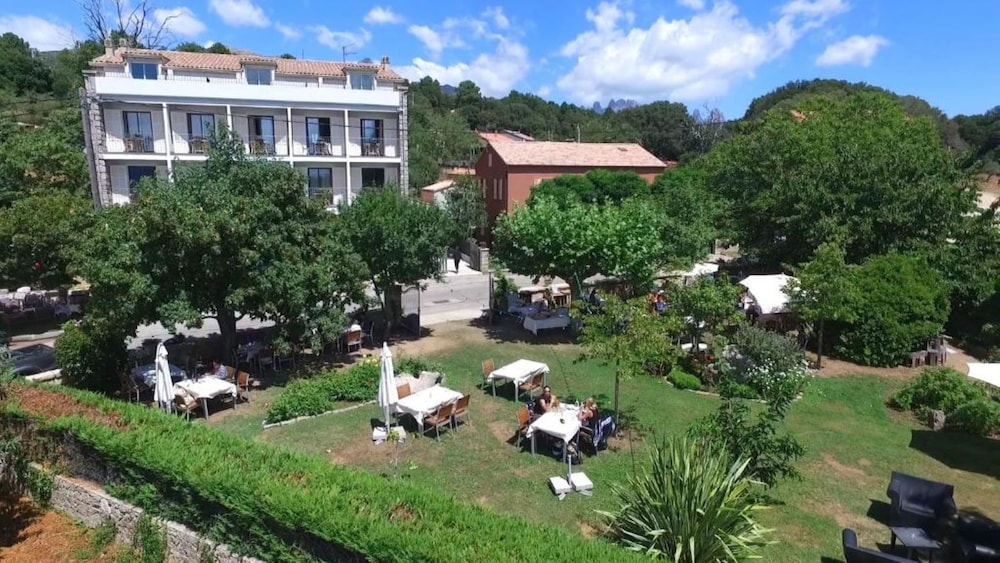 Hotel Sole E Monti