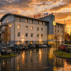 Sejur First Inn Hotel Les Ulis vacanta Villejust
