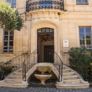 Hotel Mercure Arles Centre Arenes cazare Arles