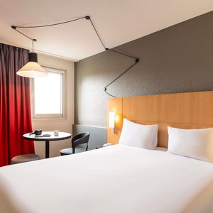 Hotel Ibis Cergy Pontoise Le Port cazare Cergy