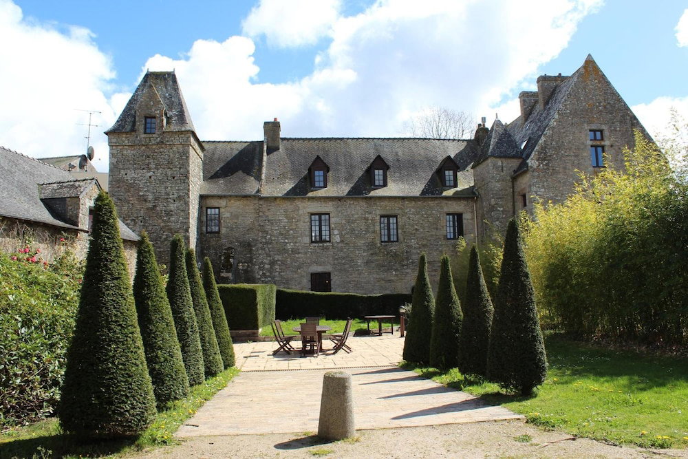 Hotel La Maison Obono Hôtel Restaurant & Spa