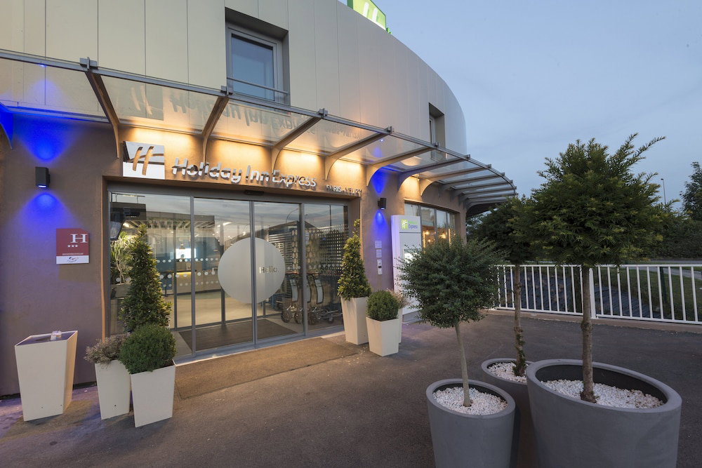 Hotel Holiday Inn Express Paris - Velizy By Ihg