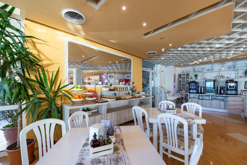 Aphrodite Beach Hotel