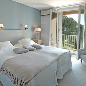 Hotel Hotel Santa Maria cazare Saint-Florent-sur-Auzonnet