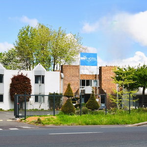 Hotel Brit Hotel Caen Herouville cazare Herouville-Saint-Clair