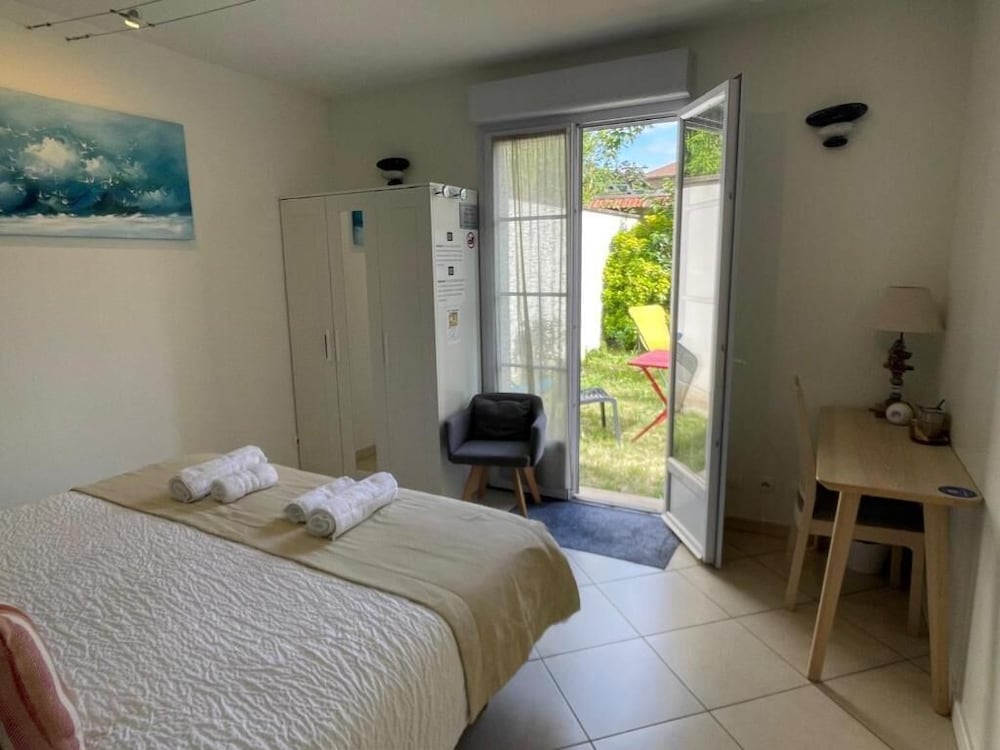 Hotel Hôtel Et Chambres D'hôtes Les Mureaux - Les Chambres De La Marina