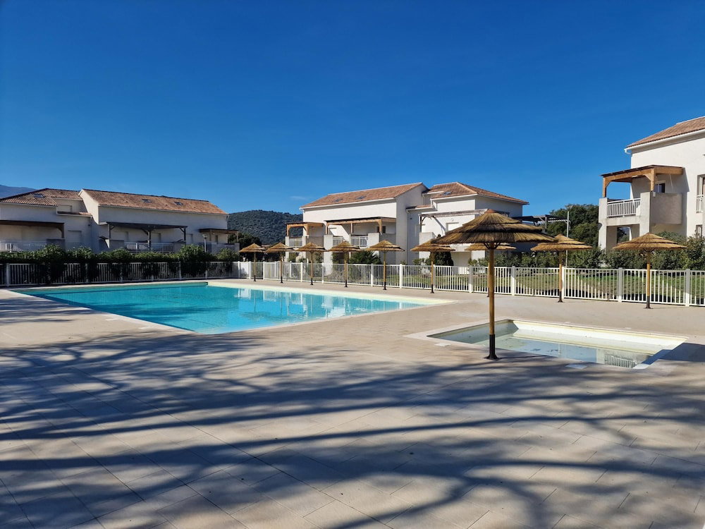 Hotel T3 R Sidence Piscine Casa D Orinaju H57