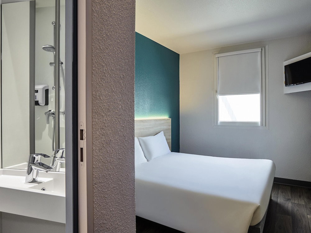 Hotel Hotelf1 Le Mans Nord
