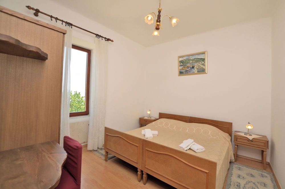 Hotel Apartment Mirela