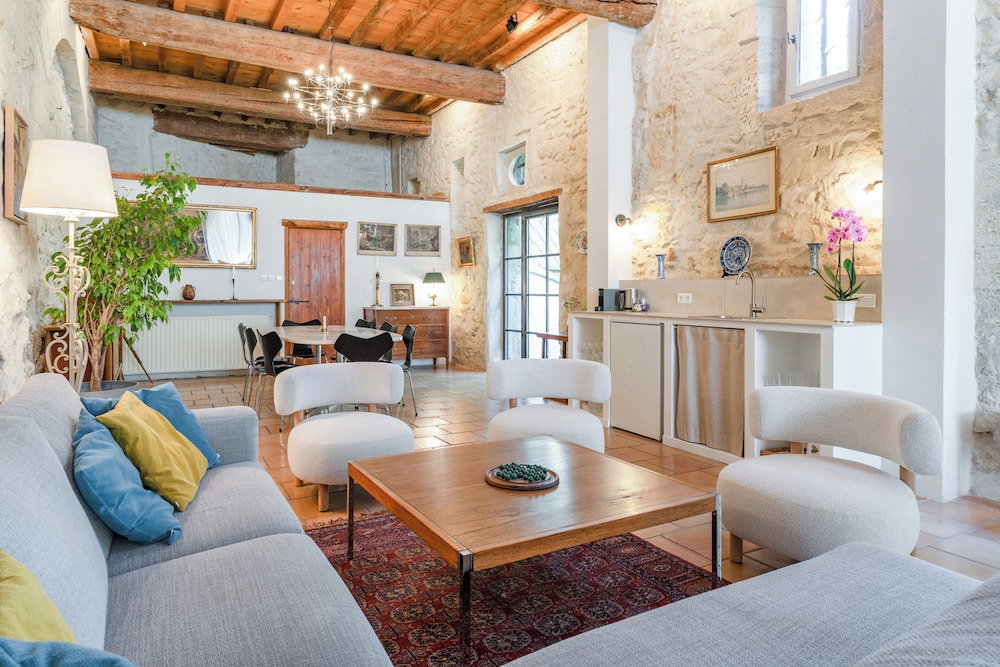 Hotel Le Clos Des Chartreux