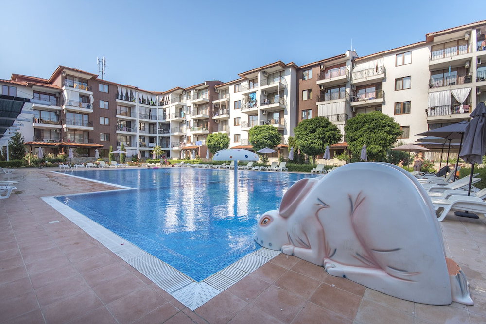 Apollon Apartments