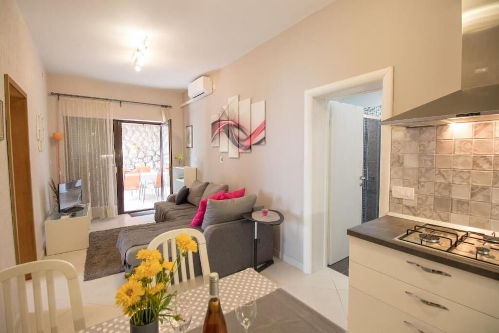 Hotel Apartments Serdo