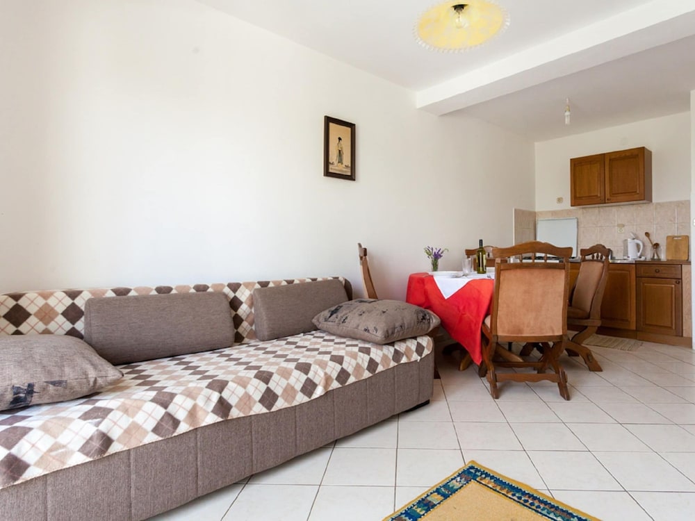 Hotel Nice Apartment With Terrace Near The Beach