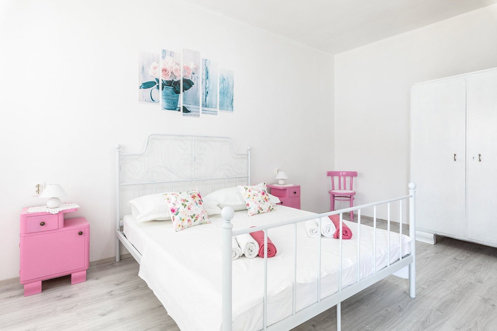 Hotel Holiday Home Shabby