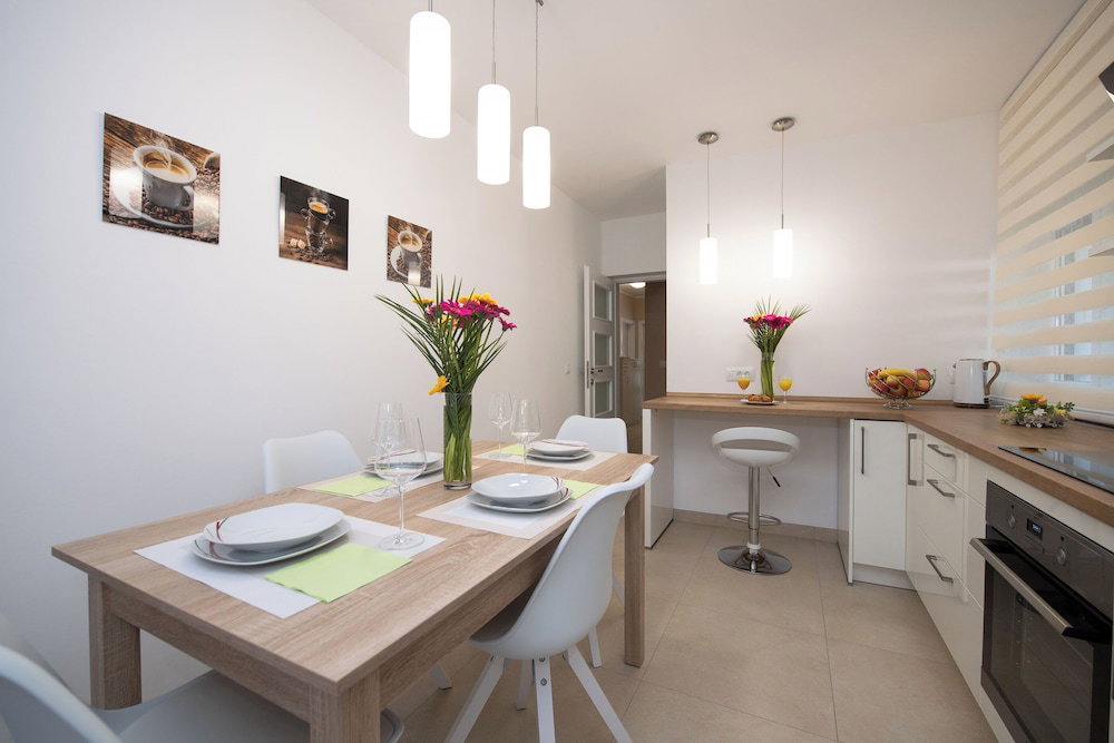 Hotel Apartment Carmen Opatija