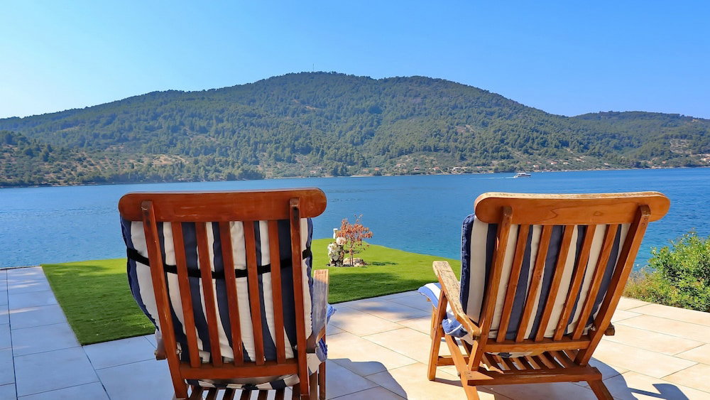 Hotel Holiday Home Bili Žal