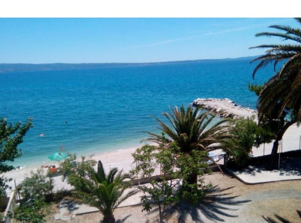 Hotel Apartments And Rooms Juradin