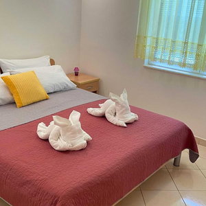Hotel Apartments Tiho & Jelena cazare Vlaka