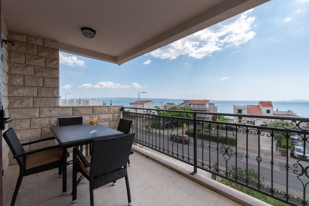 Hotel Apartments Amigos