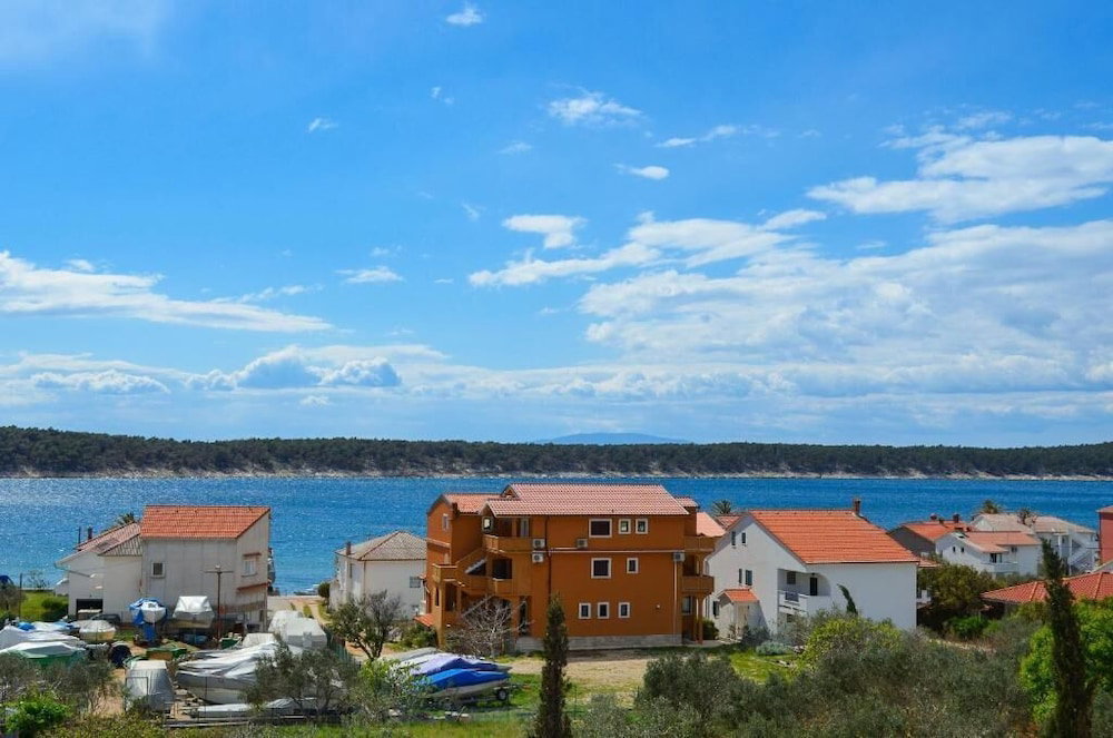Hotel Apartments Jasmin