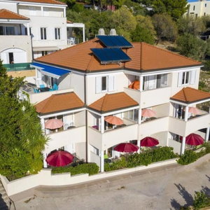 Hotel Apartments Radevenjić cazare Stanici