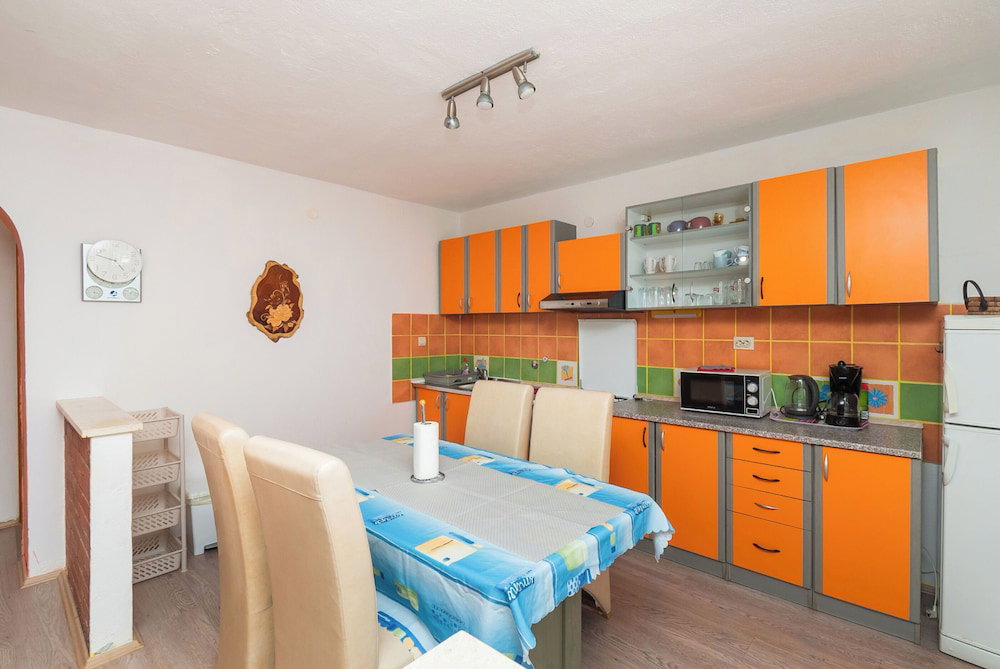 Hotel Apartments Sinisa