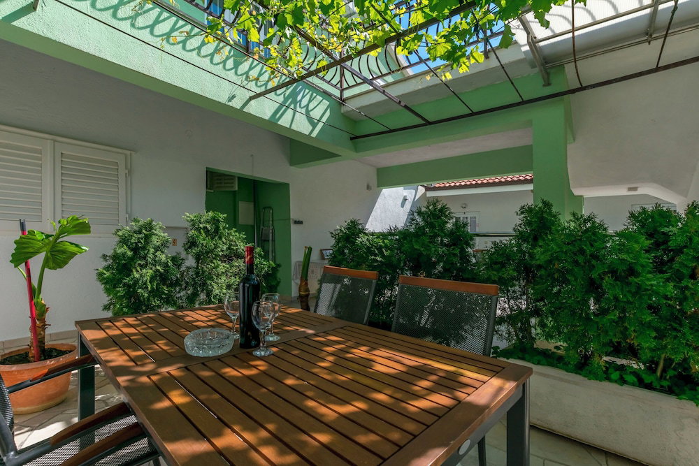 Hotel Apartments Mirko