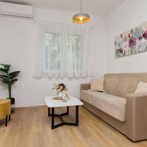 Hotel Apartments And Room Kate cazare Tisno