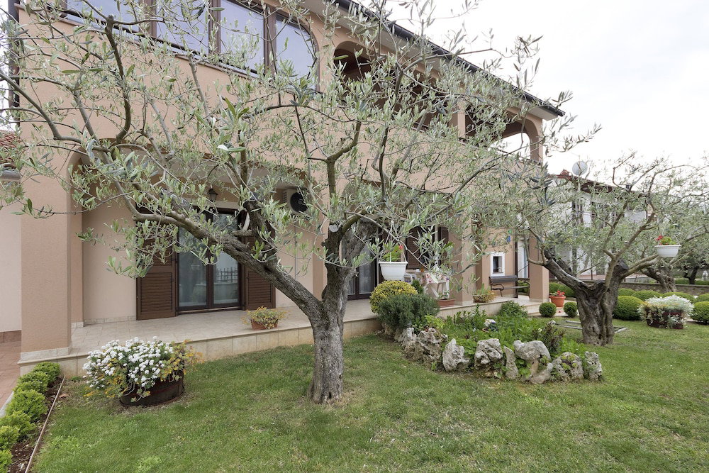 Hotel Apartments Monte Grande