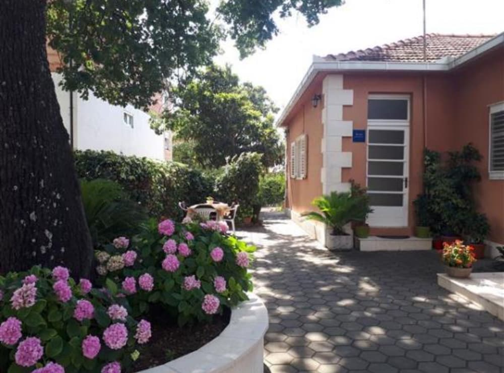 Hotel Apartmani Borić