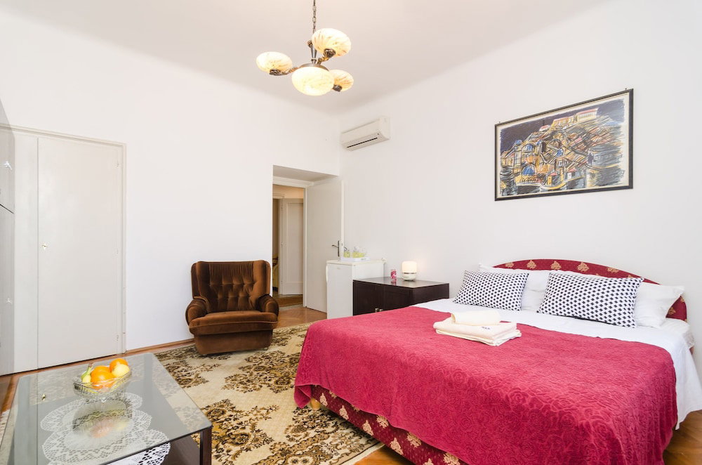 Hotel Apartments Davor