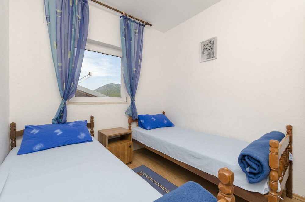 Hotel Apartments Dinko