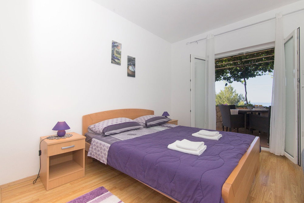 Hotel Apartment Luka