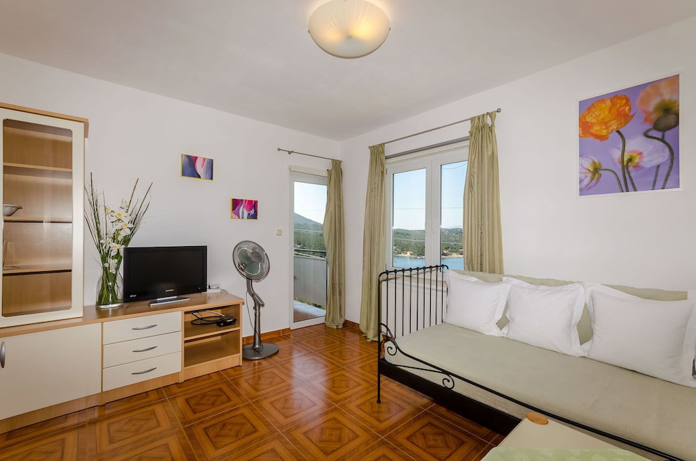 Hotel Apartments Mrvelj
