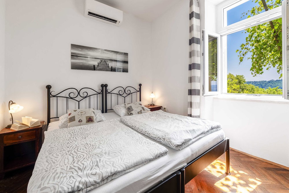 Hotel Apartments Kirigin