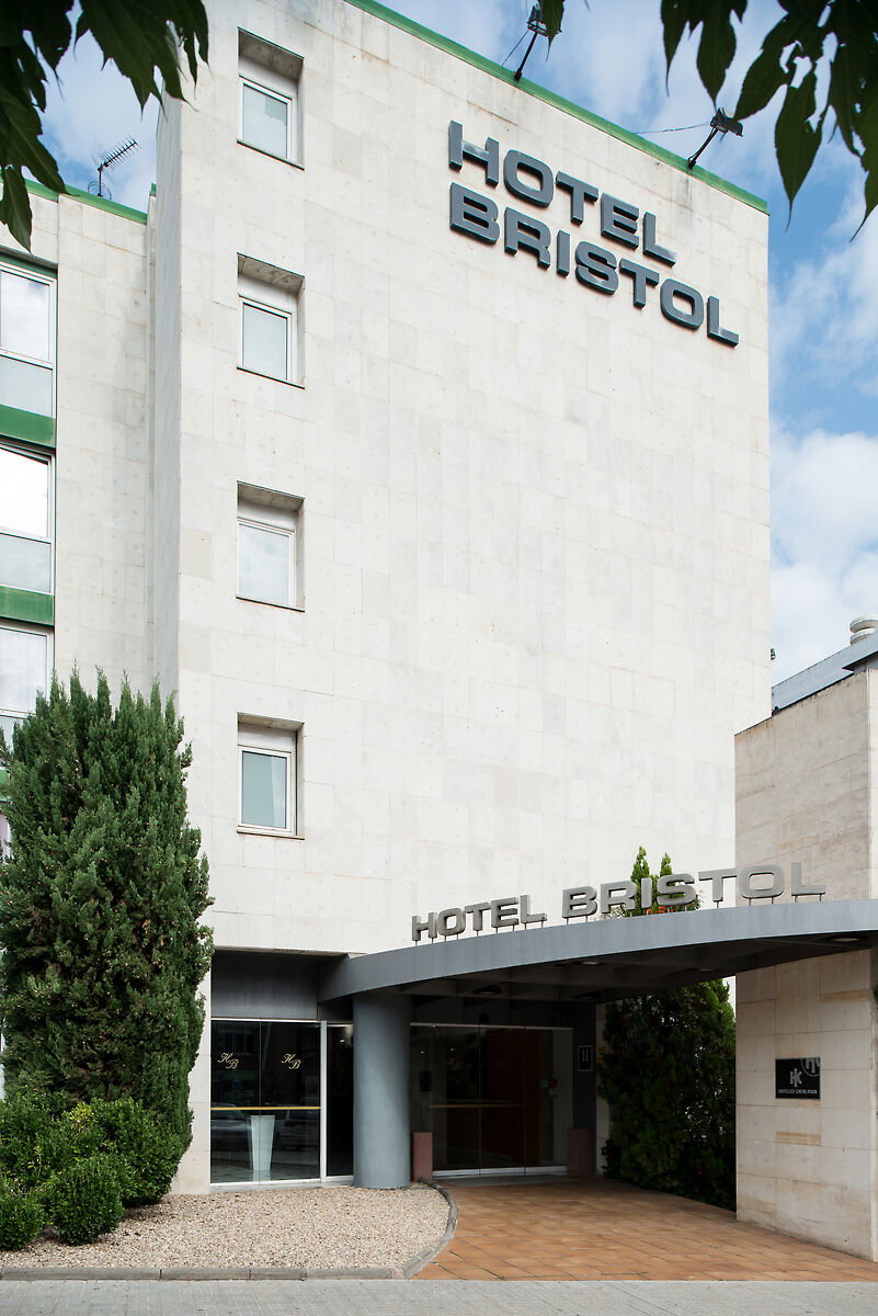 Hotel Catalonia Bristol
