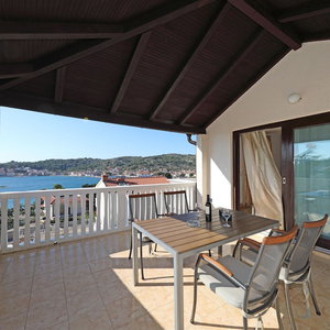 Hotel Apartments Snjezana cazare Tisno