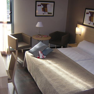 Hotel Exe Barcelona Gate cazare Sant Joan Despi