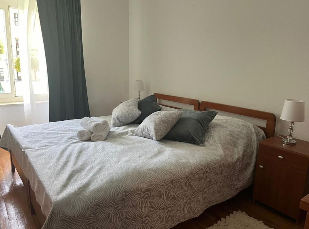 Ston Heritage Apartment With City View