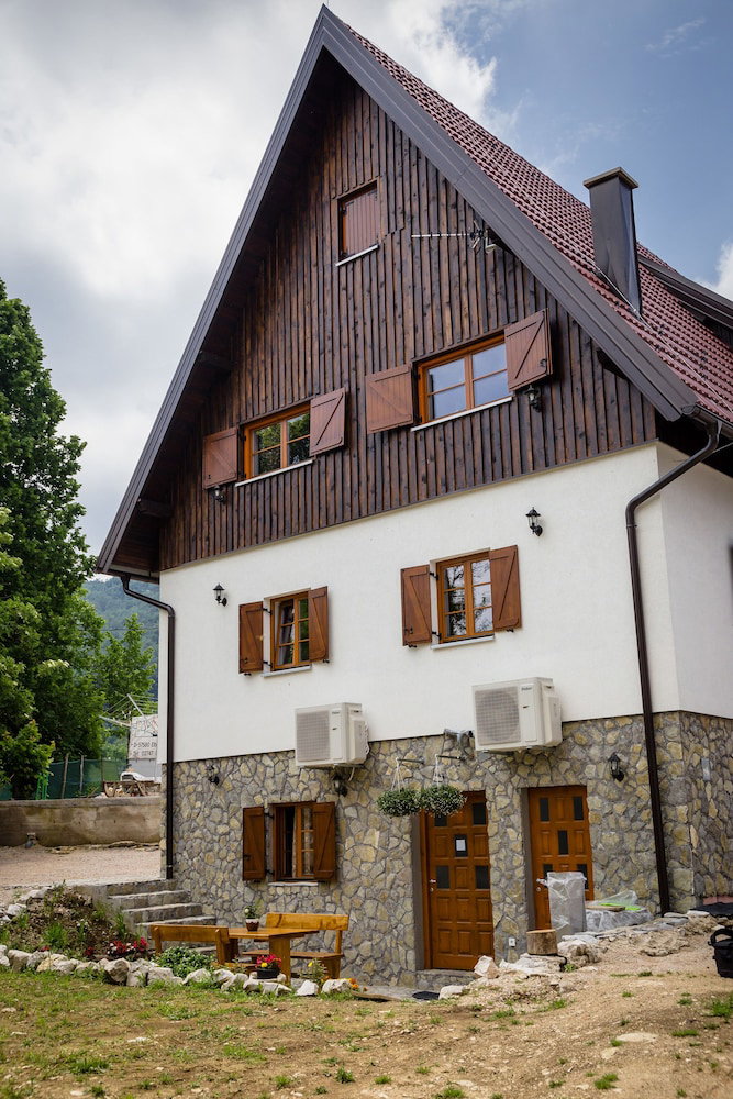 Hotel Rustic Lodge Plitvice