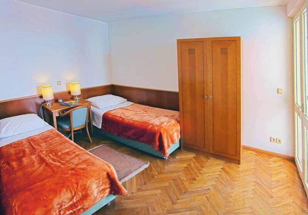 Sipa Apartments