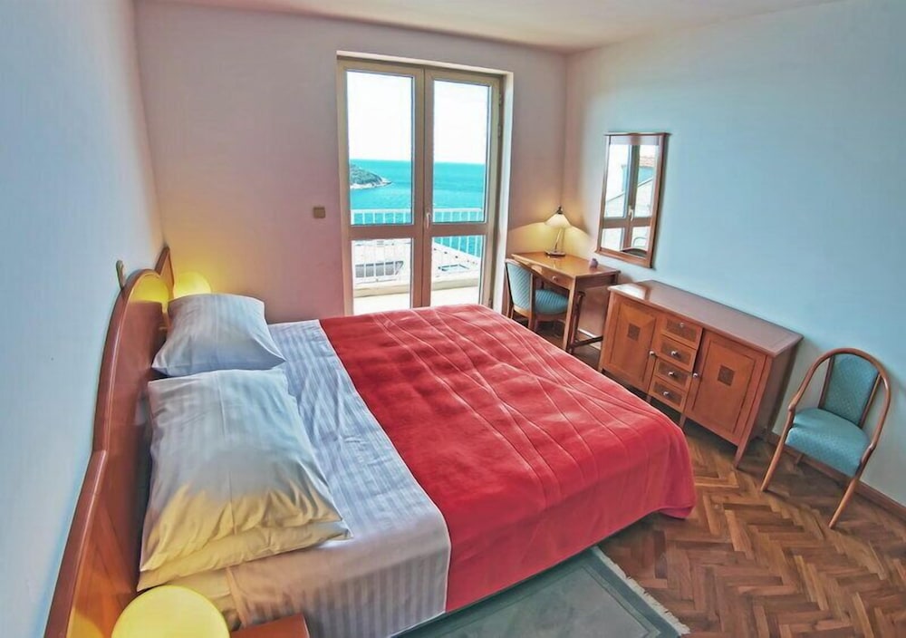 Sipa Apartments