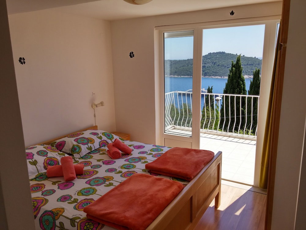 Hotel Charming Studio Apartment With Beautiful Panoramic Sea View