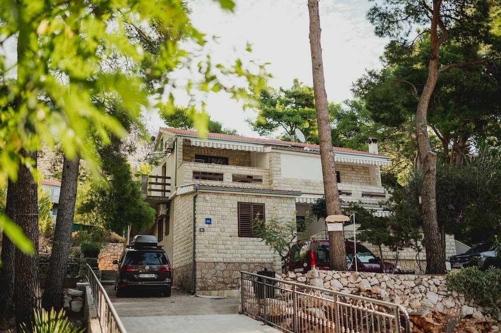 Hotel Apartments Antun