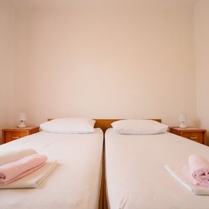 Hotel Apartments Petri cazare Tisno