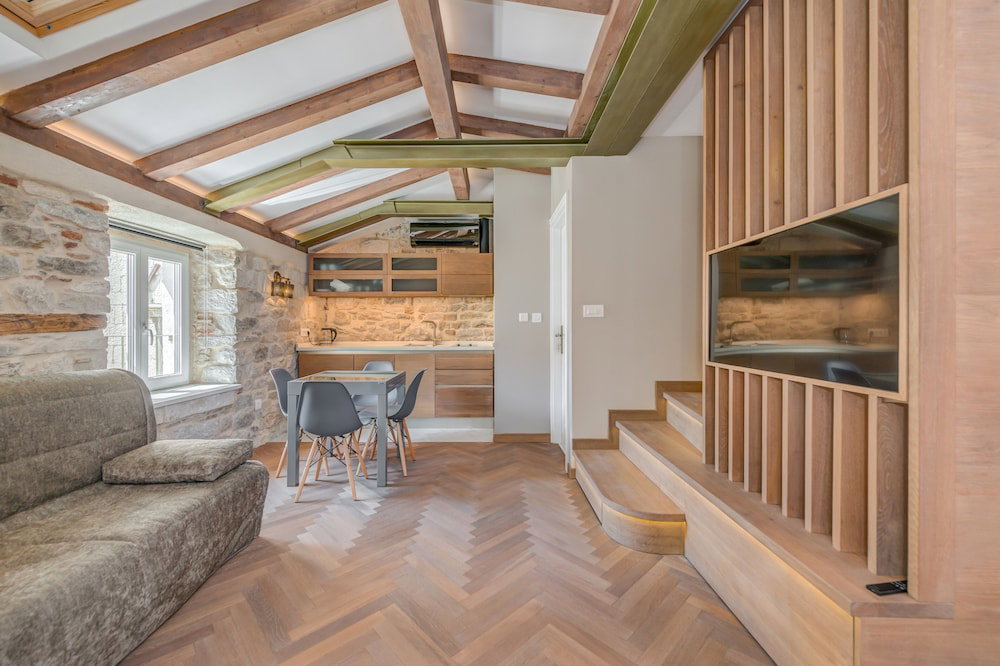 Palace Luxury Retreat - Old Town