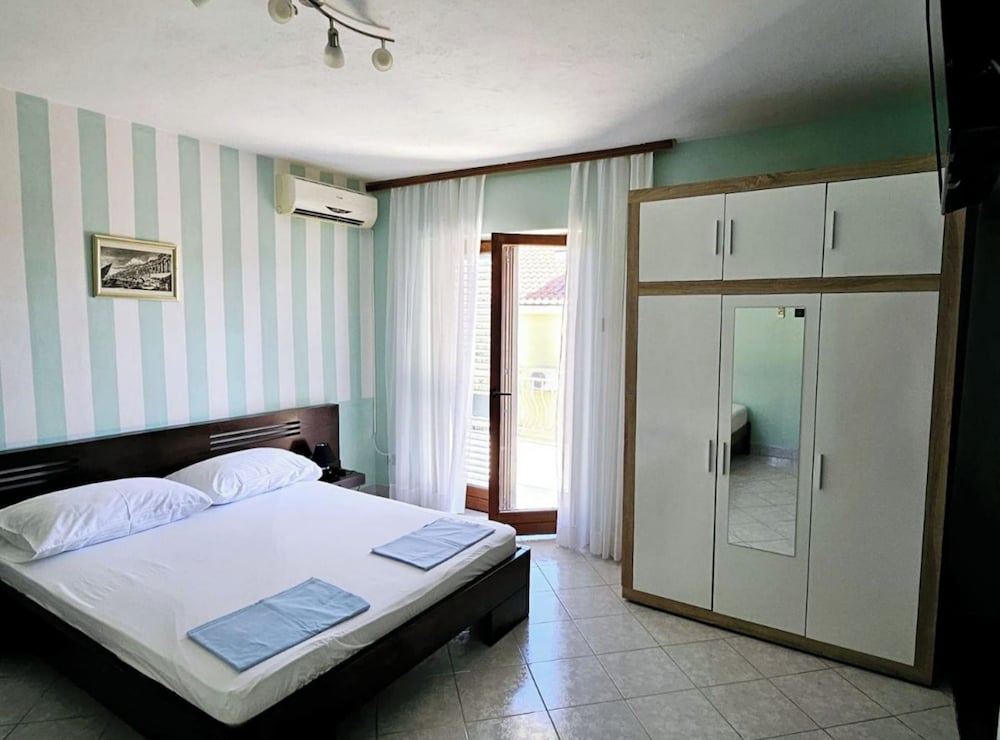 Hotel Apartments Blink